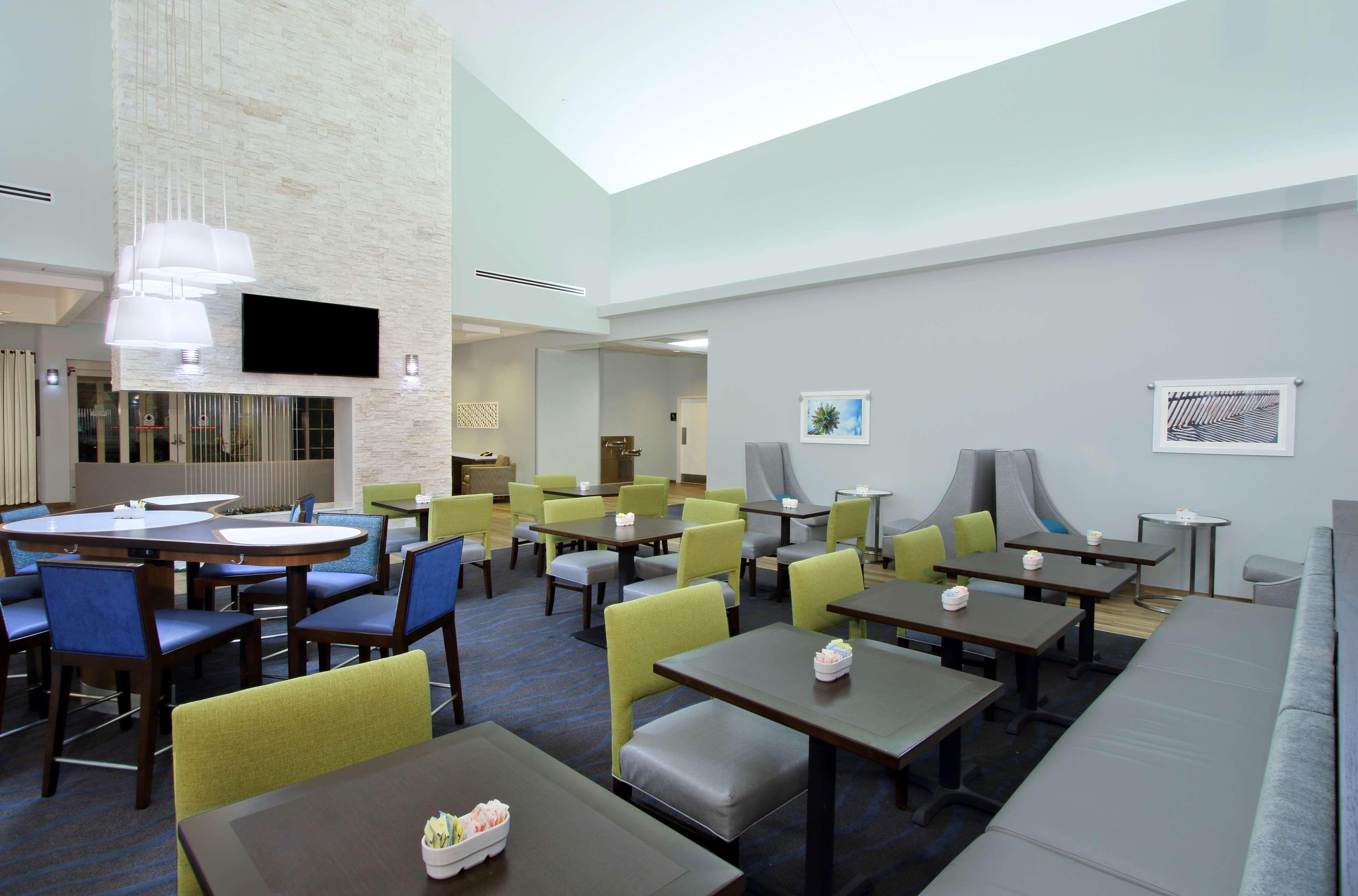 Homewood Suites By Hilton Miami - Airport West Miami Springs Esterno foto