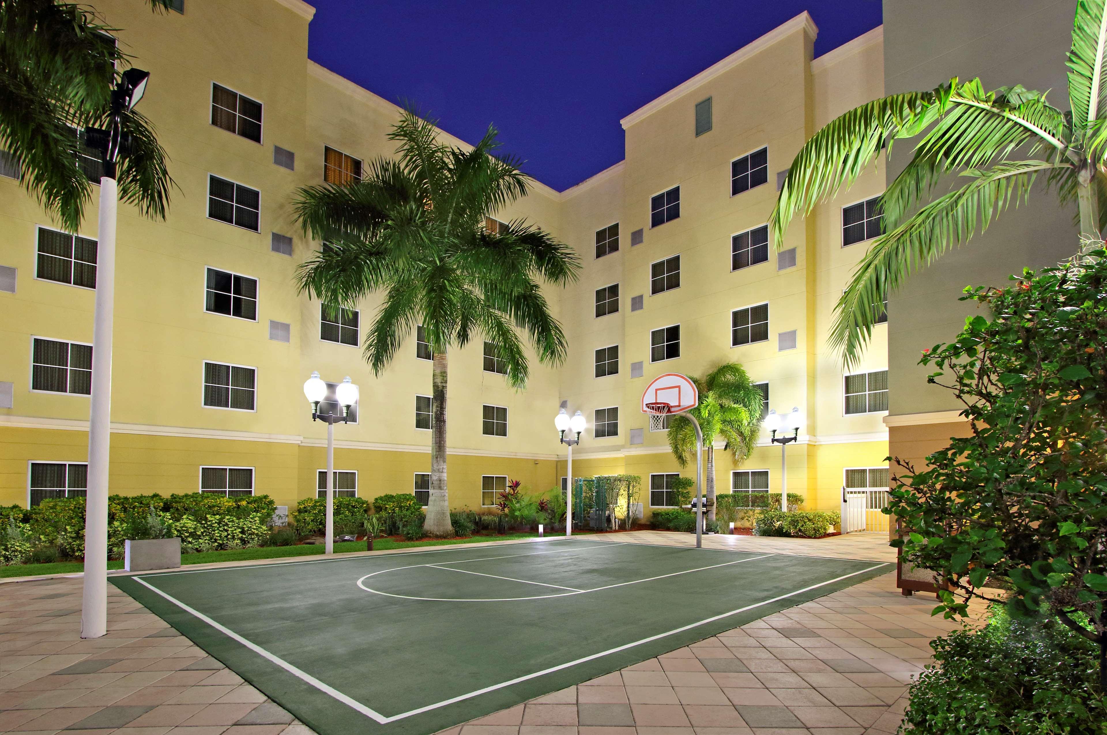 Homewood Suites By Hilton Miami - Airport West Miami Springs Esterno foto