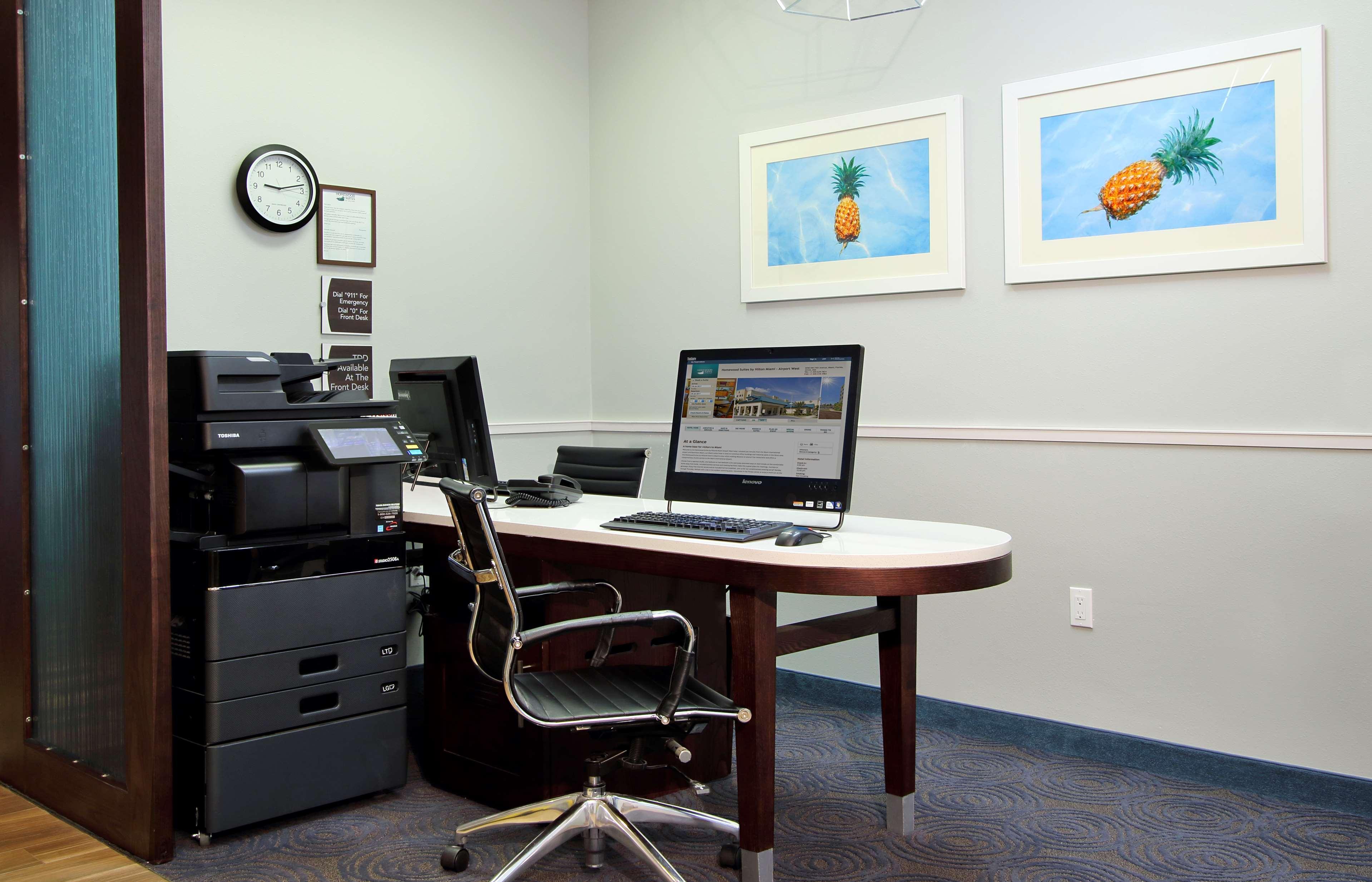Homewood Suites By Hilton Miami - Airport West Miami Springs Esterno foto