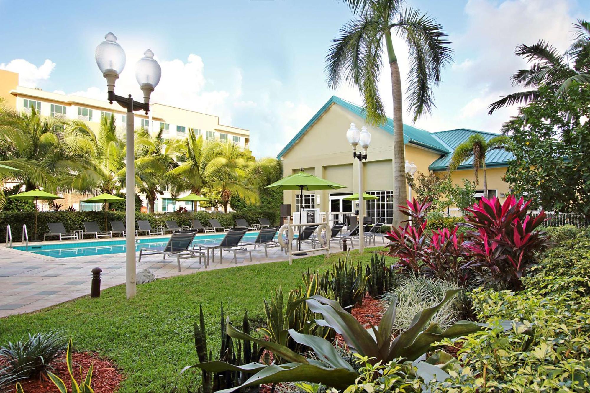 Homewood Suites By Hilton Miami - Airport West Miami Springs Esterno foto
