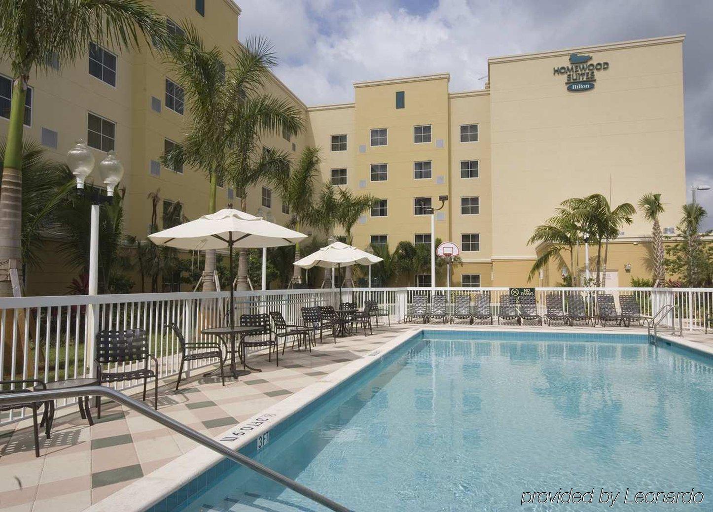 Homewood Suites By Hilton Miami - Airport West Miami Springs Esterno foto